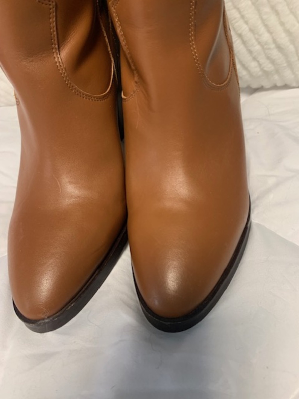 Tan leather western looking boots - Picture 4 of 4